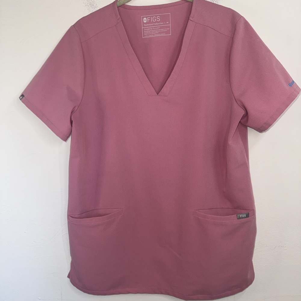 Figs Women's Technical Collection Pink Scrubs Size M Short Sleeve V Neck Nurse